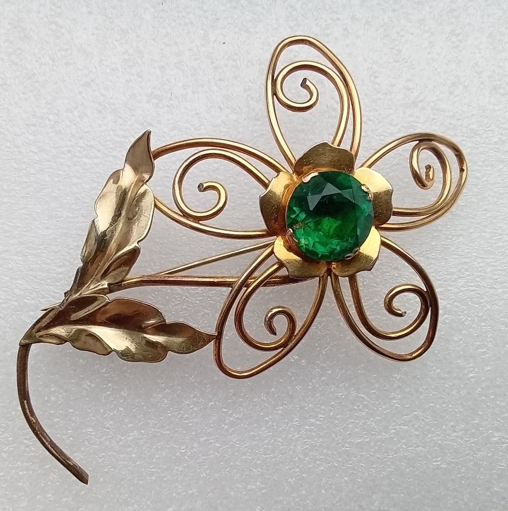 Vintage Harry Iskin?Gold Fild Metal Floral Brooch with Green Rhinestone